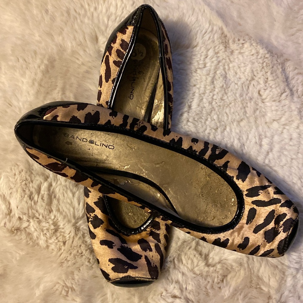 BANDOLINO Animal Print Square Toe Ballet Flats Size 8.5